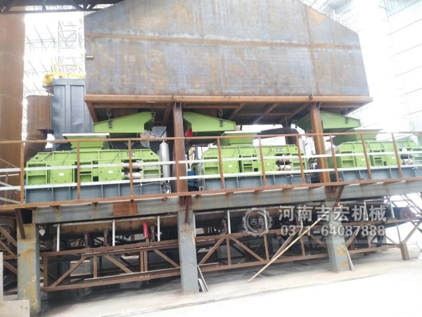 玄武巖對輥破碎機可以制砂嗎？出料0-4.75mm可調(diào),成品達(dá)機制砂標(biāo)準(zhǔn)！